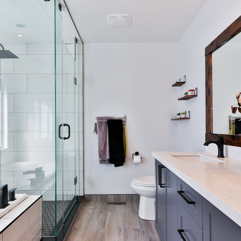Bathroom deep clean
