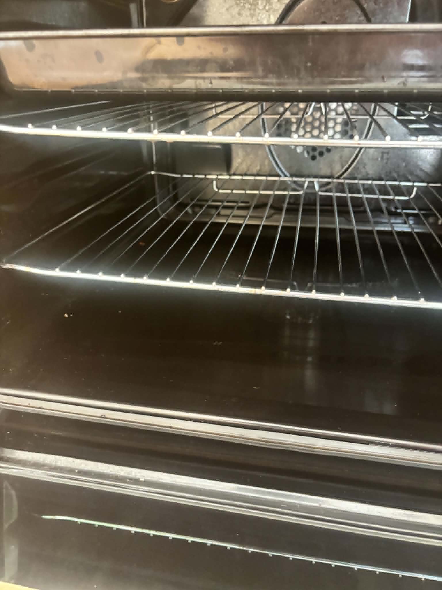 Cleaning showcase